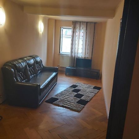 Kitty Apartament Apartment Bucureşti Ngoại thất bức ảnh