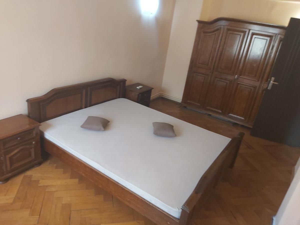 Kitty Apartament Apartment Bucureşti Ngoại thất bức ảnh