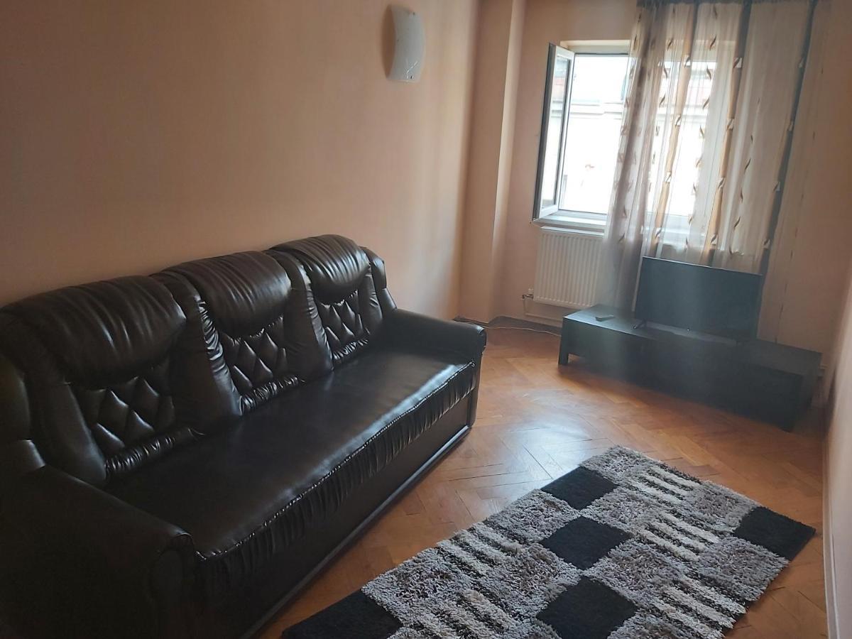 Kitty Apartament Apartment Bucureşti Ngoại thất bức ảnh